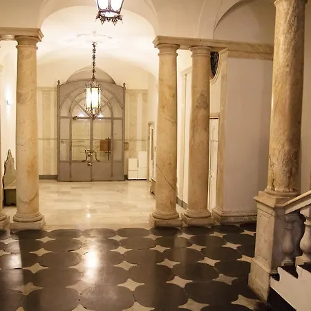 Relais Divo Laurentio Al Duomo Διαμέρισμα *